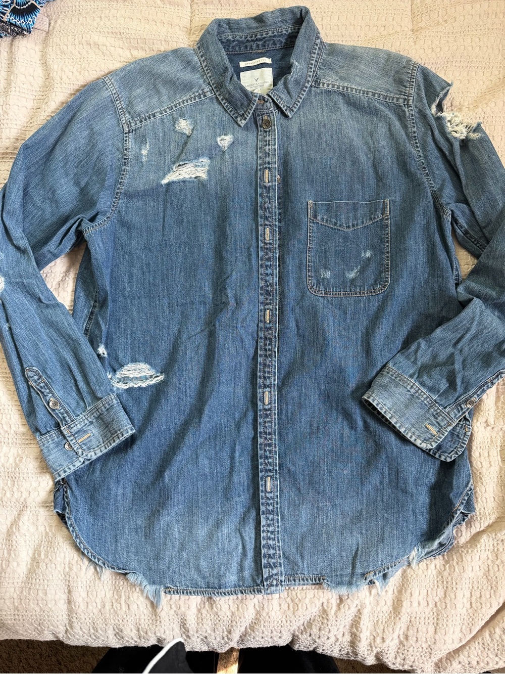 American Eagle Outfitters Distressed Denim Button-Down Shirt - Blue